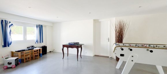 6 bedrooms House in Saint-Genis-Pouilly, France No. 337911 11