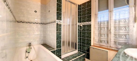 3 bedrooms Duplex in Troyes, France No. 98123 3