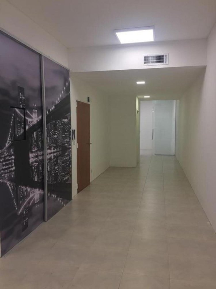 76m² Office in Buenos Aires, Argentina No. 110063
