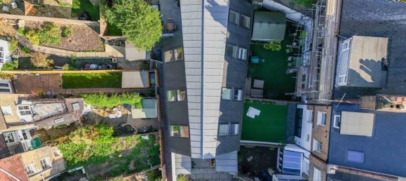 4 bedrooms House in London, United Kingdom No. 14149 6