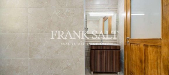 3 bedrooms Townhouse in Sliema, Malta No. 10268 20