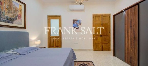 3 bedrooms Townhouse in Sliema, Malta No. 10268 11