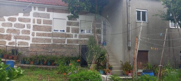 4 bedrooms House in Lordelo, Portugal No. 38810 6