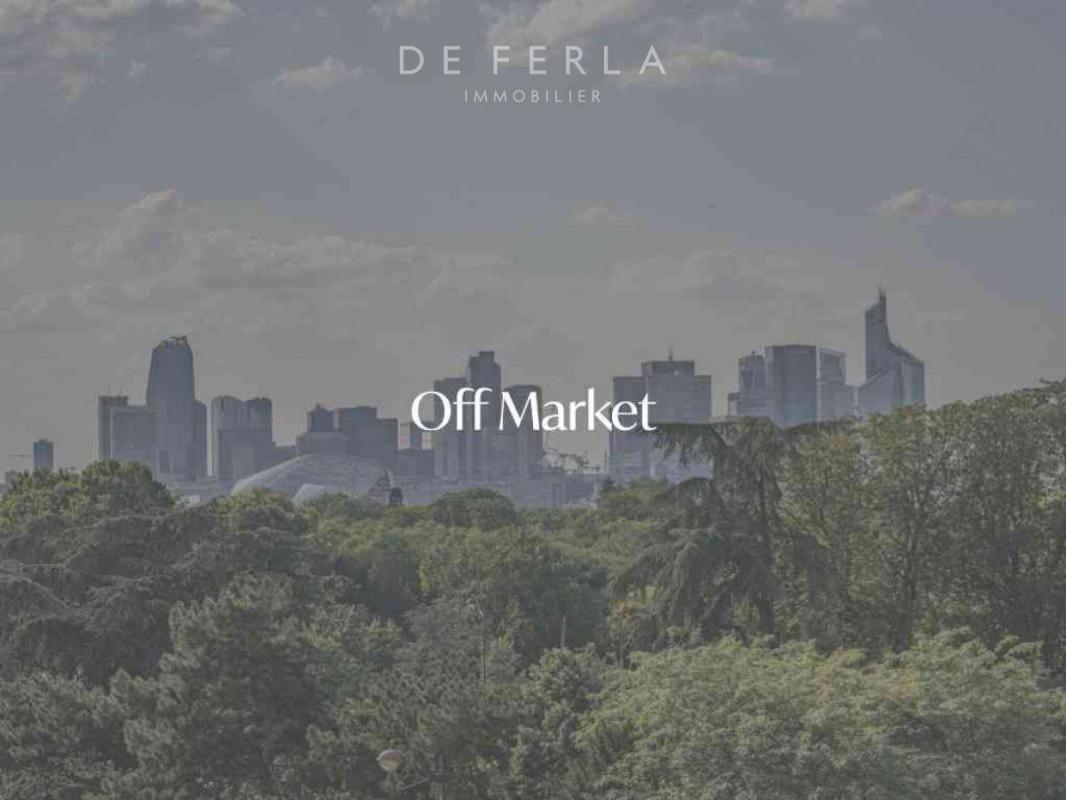 4 bedrooms Apartment in Paris, France No. 169520