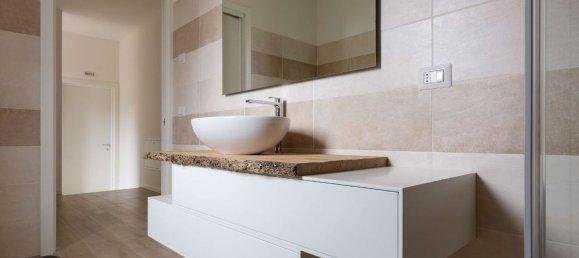 Apartamento de 6 habitaciónes en Argegno, Italy No. 255008 10