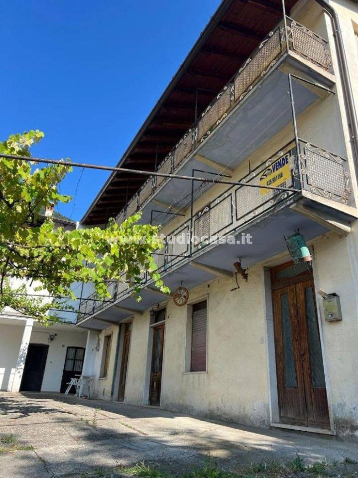 5 rooms House in Fonteno, Italy No. 33844