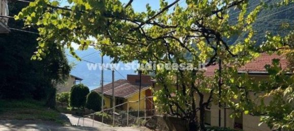 5 rooms House in Fonteno, Italy No. 33844 9