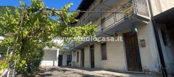 5 rooms House in Fonteno, Italy No. 33844 4