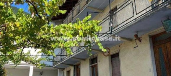 5 rooms House in Fonteno, Italy No. 33844 2