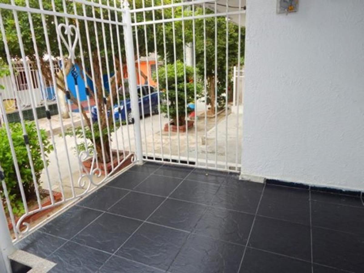 Casa de 3 dormitorios en Atlántico, Colombia No. 8499