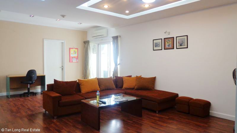 Apartamento de 3 dormitorios en Dong Da, Vietnam No. 5025
