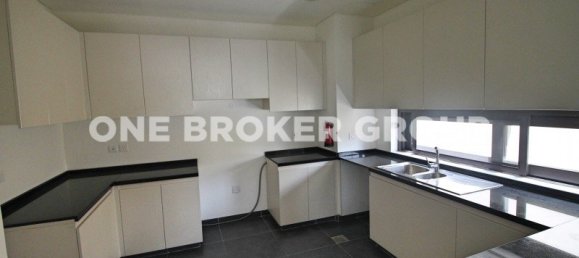 3 Schlafzimmer Villa in Dubai, UAE, Nr. 1846 3