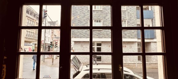 590m² Building in Dusseldorf, Germany No. 348529 4