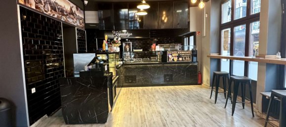 590m² Building in Dusseldorf, Germany No. 348529 8