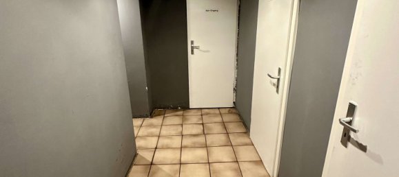 590m² Building in Dusseldorf, Germany No. 348529 16