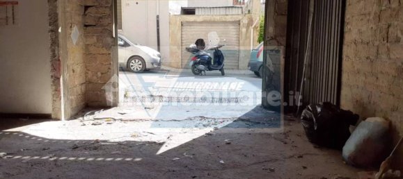 150m² Garage in Priolo Gargallo, Italy No. 269802 3