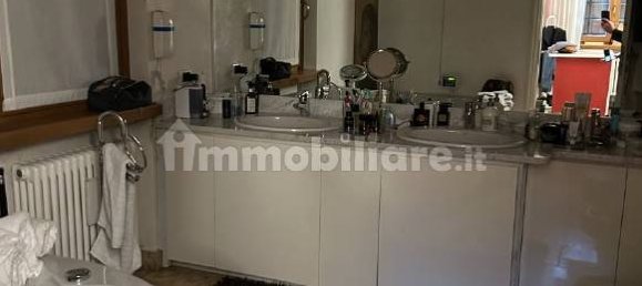 6 Schlafzimmer Wohnung in Erba, Italy, Nr. 2838 14
