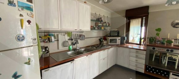 Casa de 8 habitaciónes en San Severo, Italy No. 18853 33