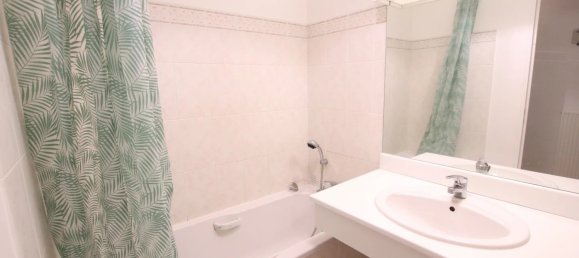 Apartamento de 1 dormitorio en Orleans, France No. 64590 21