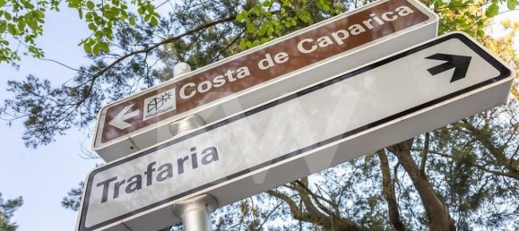 44m² Commercial property in Costa da Caparica, Portugal No. 64754 23