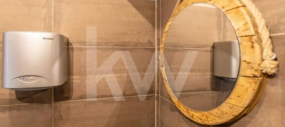 44m² Commercial property in Costa da Caparica, Portugal No. 64754 20