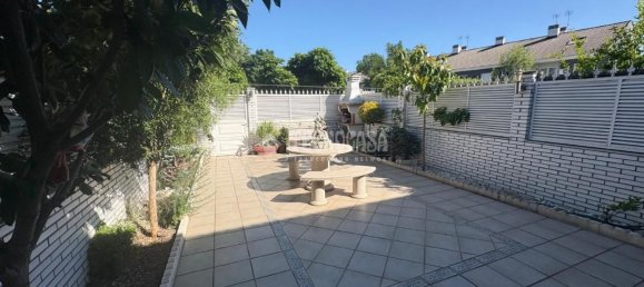 Квартира с 4 спальнями в Парла, Испания № 182385 3