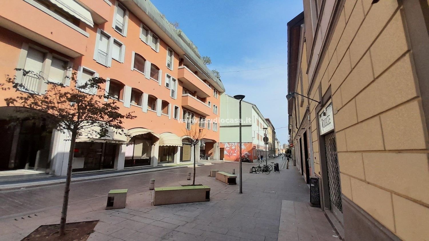 Propiedad comercial en Rho, Italy 104 m² No. 364801