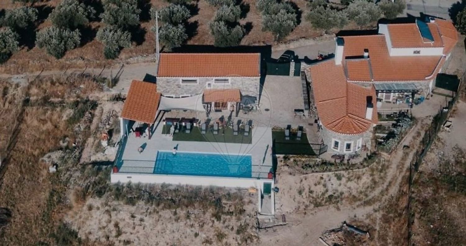  بناية في Rosmaninhal, Portugal 470متر مربع رقم 179131