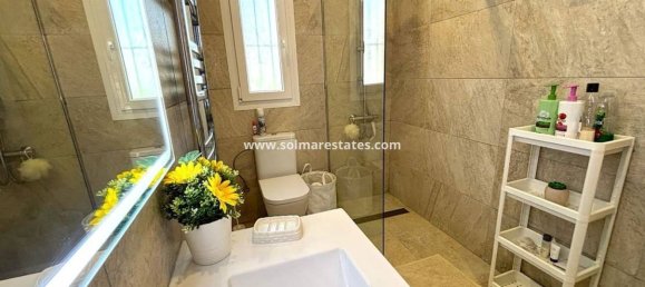 3 غرف نوم منزل في Alicante, Spain رقم 187975 12