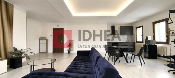 2-salle Appartement à Carbonera, Italy No. 297427 4