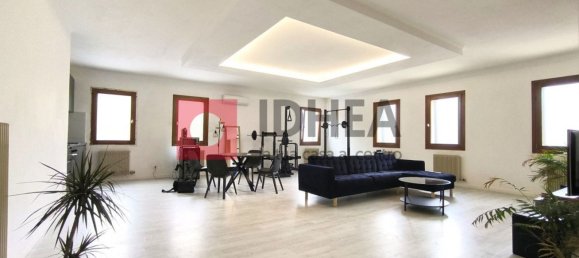 2-salle Appartement à Carbonera, Italy No. 297427 6