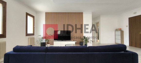 2-salle Appartement à Carbonera, Italy No. 297427 3