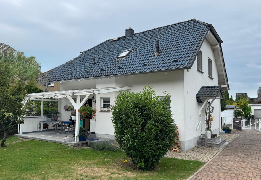 4 rooms House in Cottbus, Germany No. 272446