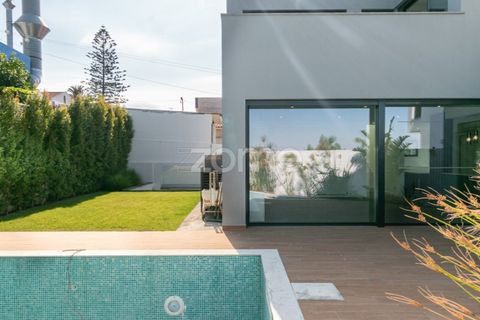 3 bedrooms House in Cascais, Portugal No. 291321