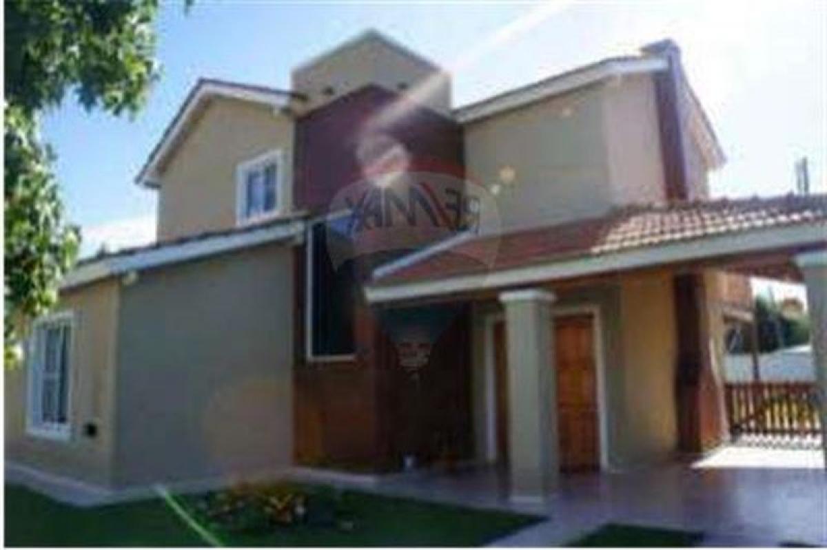 3 bedrooms House in Escobar, Argentina No. 89982