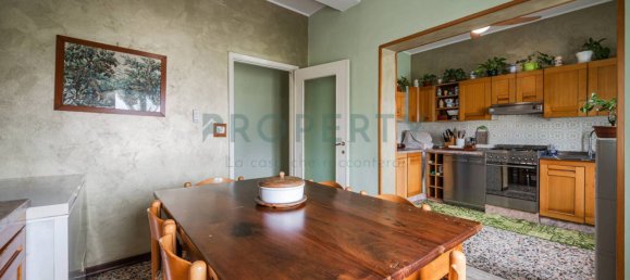 3 bedrooms House in Carpi, Italy No. 325757 9