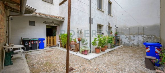 3 bedrooms House in Carpi, Italy No. 325757 45