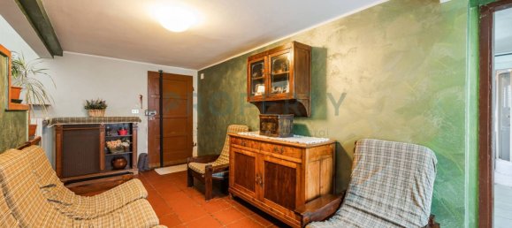 3 bedrooms House in Carpi, Italy No. 325757 2