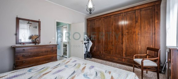 3 bedrooms House in Carpi, Italy No. 325757 25