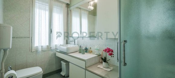 3 bedrooms House in Carpi, Italy No. 325757 29