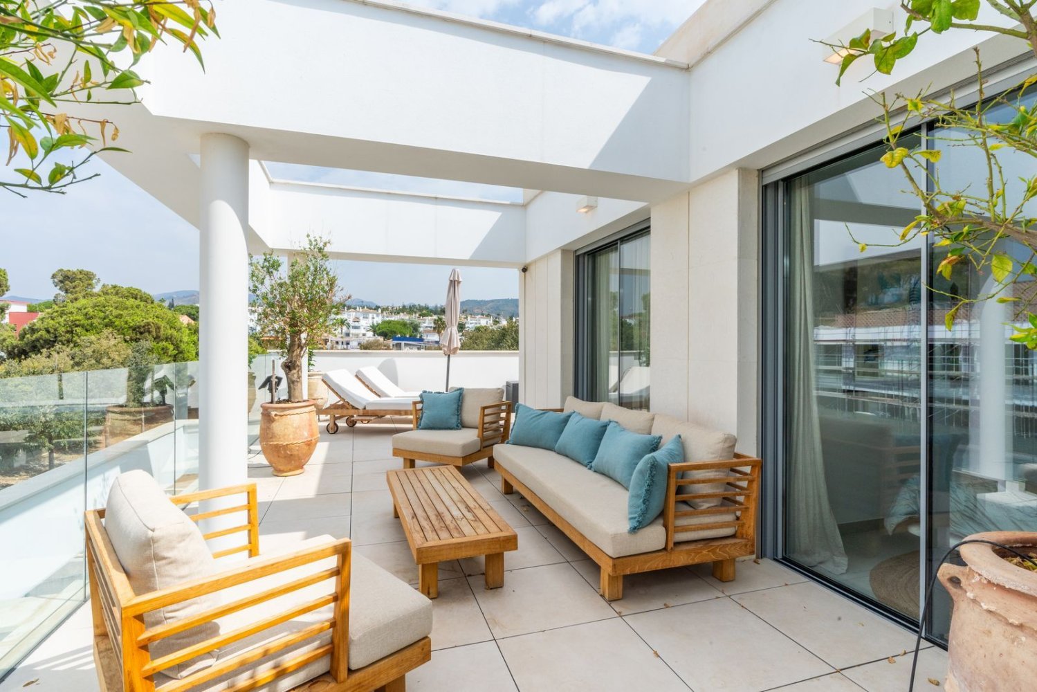 3 bedrooms Penthouse in Marbella, Spain No. 128971