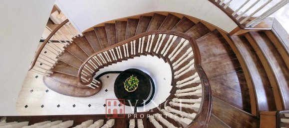 Villa de 7 dormitorios en San Ginesio, Italy No. 295144 22