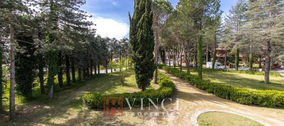 Villa de 7 dormitorios en San Ginesio, Italy No. 295144 17