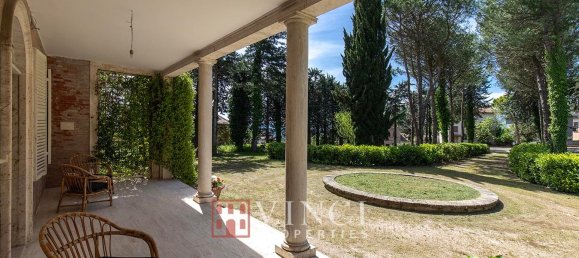 Villa de 7 dormitorios en San Ginesio, Italy No. 295144 14