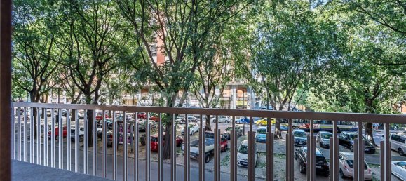 2 bedrooms Apartment in Turin, Italy No. 318428 21