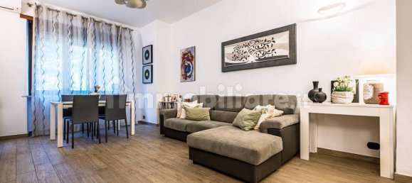 2 bedrooms Apartment in Turin, Italy No. 318428 6
