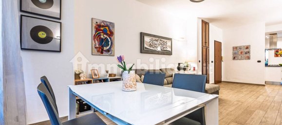 2 bedrooms Apartment in Turin, Italy No. 318428 7