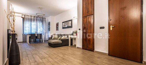2 bedrooms Apartment in Turin, Italy No. 318428 5
