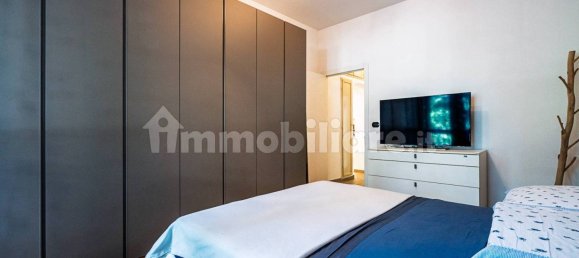 2 bedrooms Apartment in Turin, Italy No. 318428 18