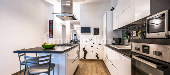 2 bedrooms Apartment in Turin, Italy No. 318428 11